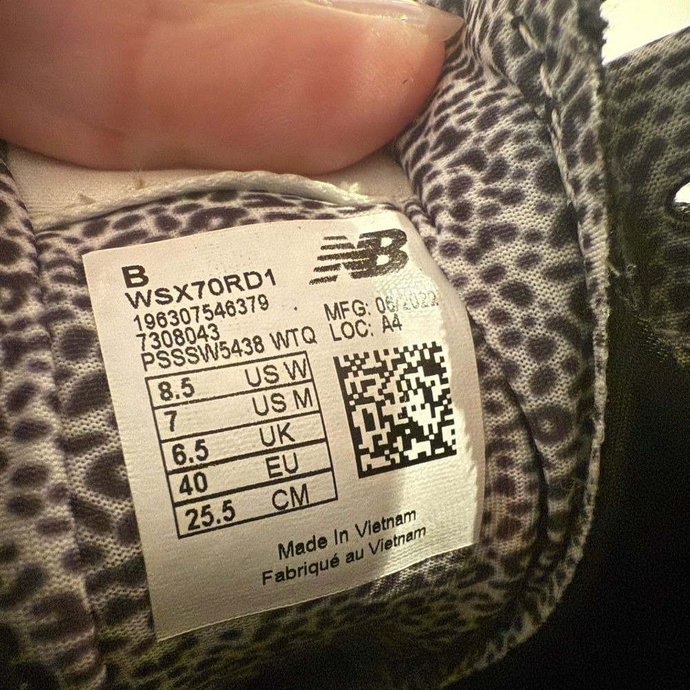 New balance, fresh foam  x70 8.5 - Picture 3 of 8
